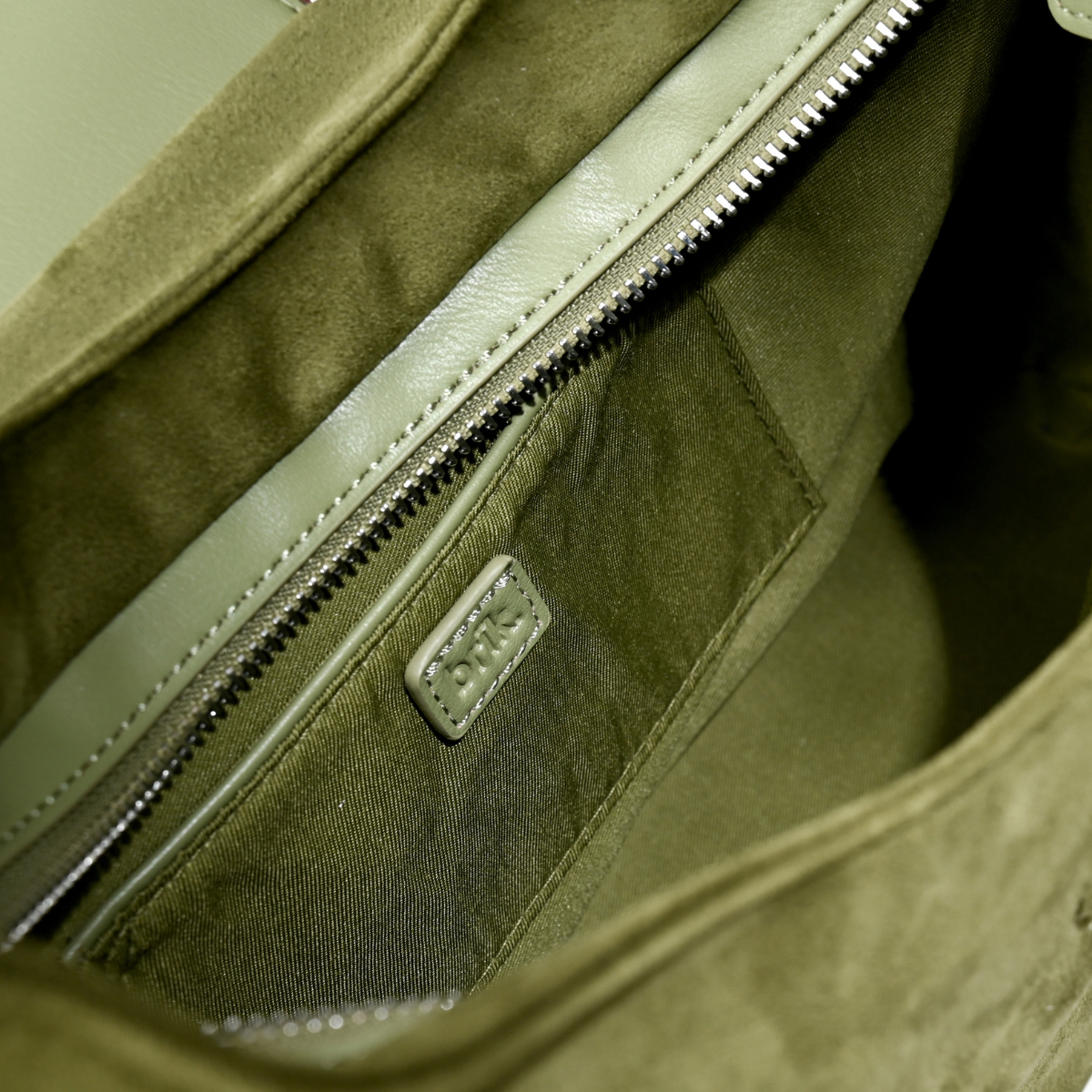 Slouchie Bag in Oregano