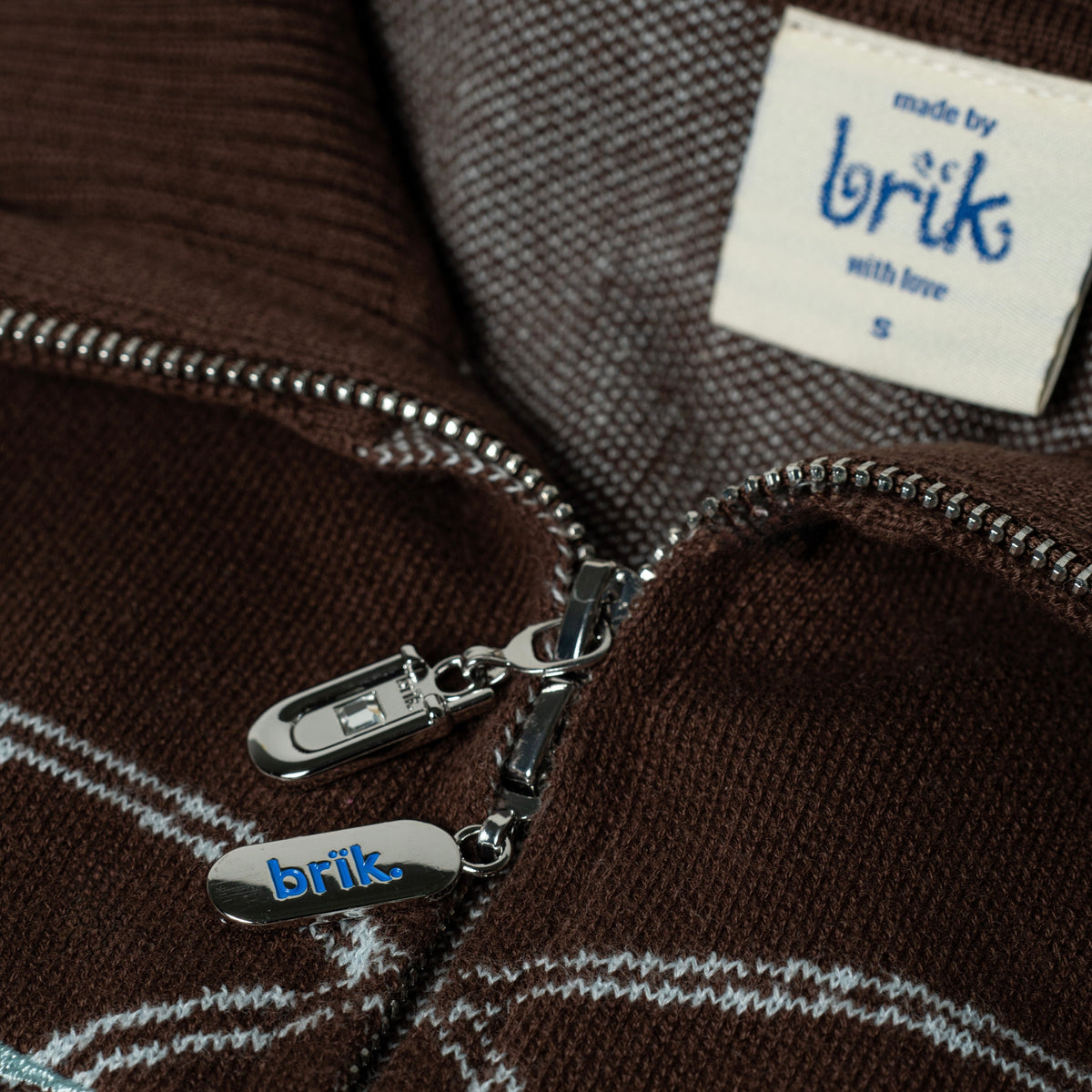 Cardi Knit Script in Brown