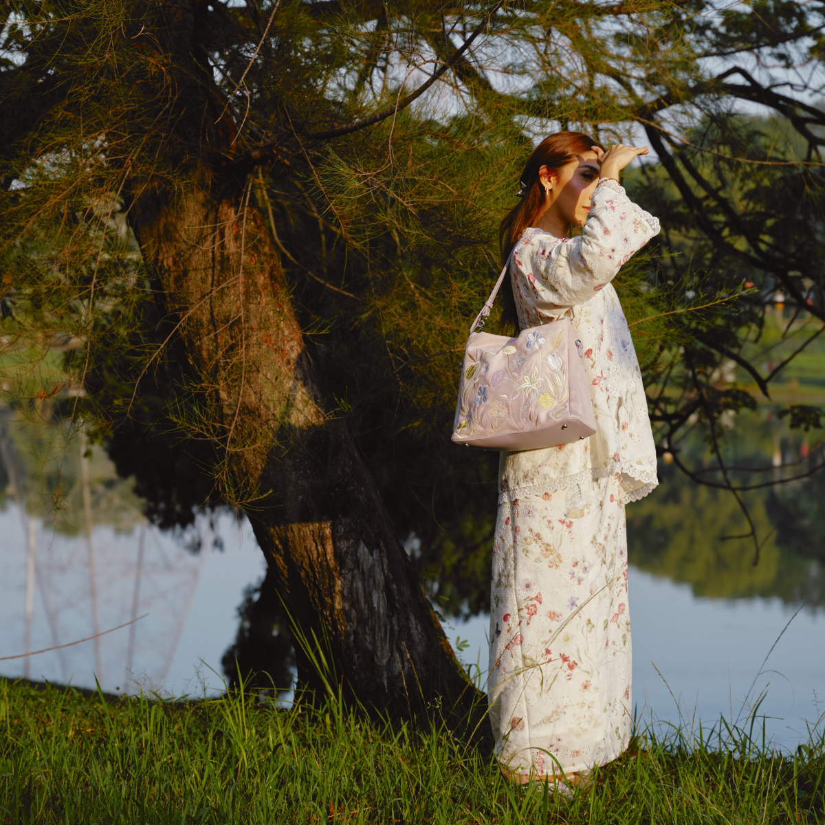 Kasih Bag in Wisteria
