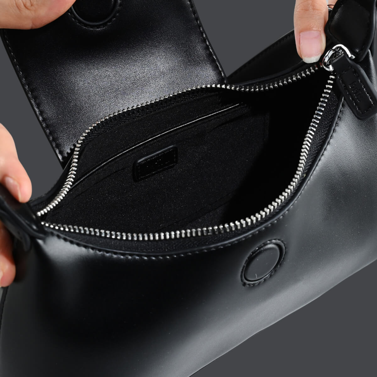 Chroma Matte in Jet Black